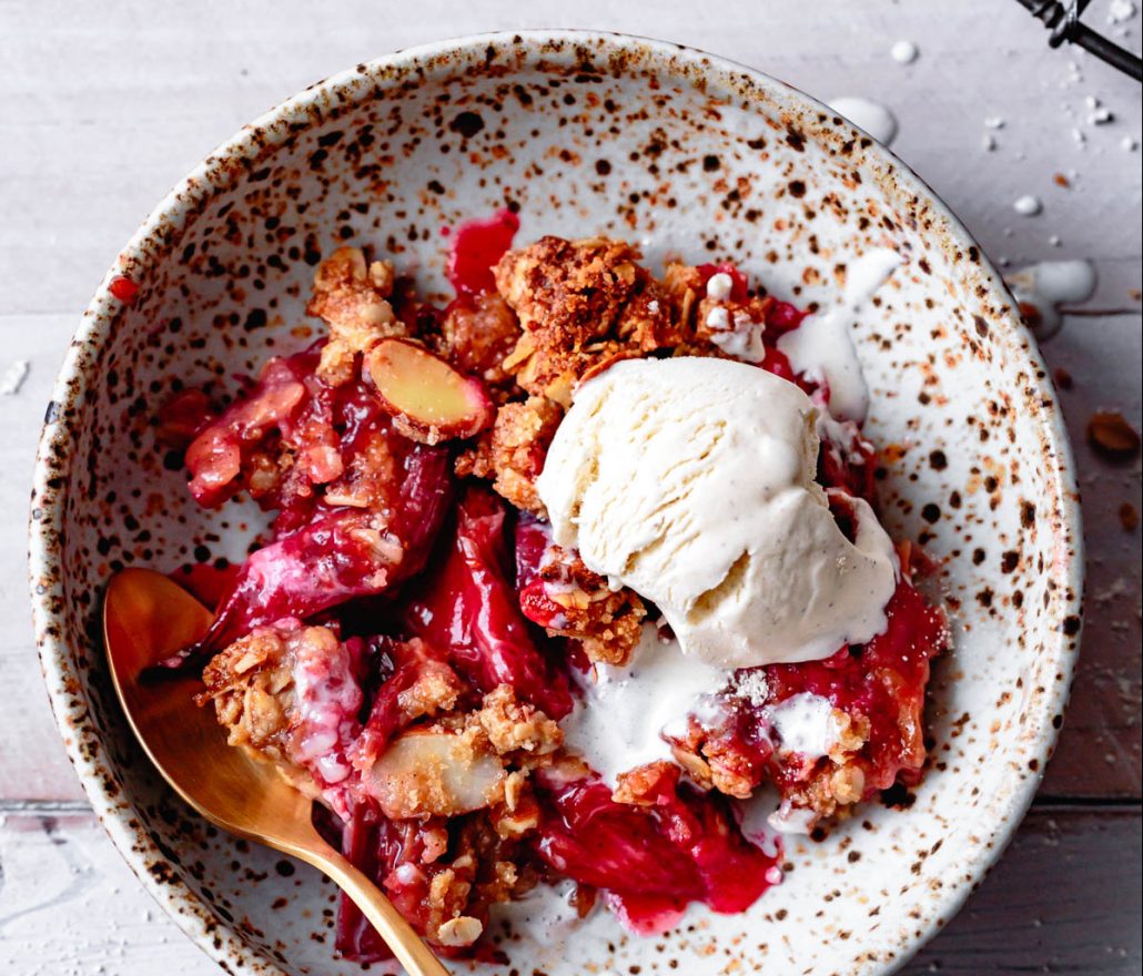 Gluten-Free Rhubarb and apple crumble pie
