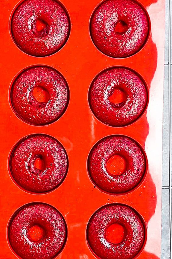 red velvet baked donuts