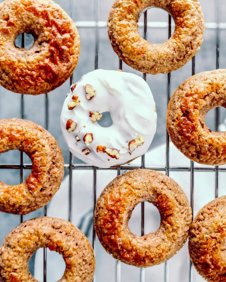 CARROT CAKE PROTEIN DONUTS